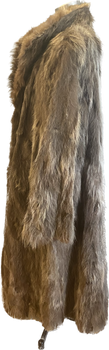 Vintage Raccoon Ladies Fur Coat

Sizes- Small to Medium