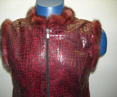 Genuine Mink Fur Mink Fur Vest Zipper Closure Origin: Norway Manufactured: USA