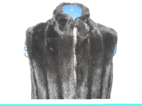 Faux Fur Design Mink Faux Fur Design Mink Zipper Closure Origin: Norway Manufactured: USA