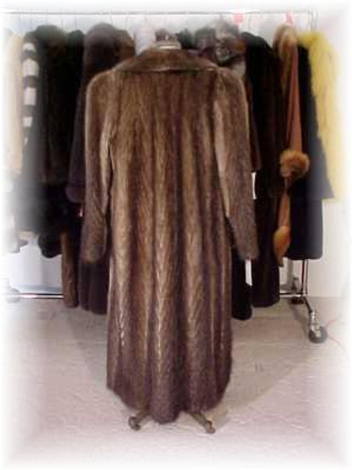 Full Skin Muskrat Design Fur Coat  Full Skin Fox Fur Coat Large Wing Fur Collar Shown Color Shown is Brown Hook & Eye Closure Fur Origin: America Manufacturing: USA