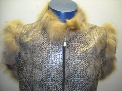 Genuine Fox Fur Fox Fur Vest Zipper Closure Origin: Norway Manufactured: USA