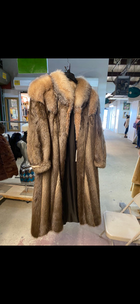 Vintage Brown, Beaver, crystal fox fur with a small shawl collar, German hooks and eyes closure. Small rip on right sleeve. Look at image included. Please ask any questions prior to placing order.