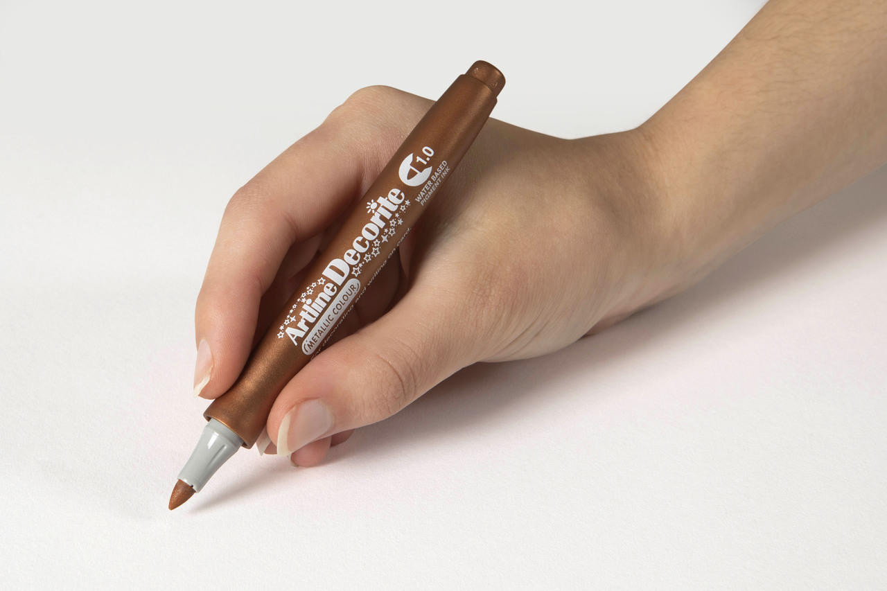 Artline Decorite Metallic 1.0mm Bronze marker for offices, classrooms and clinical signage