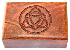 Style elytS Wooden Triquetra Carved Box 4x6