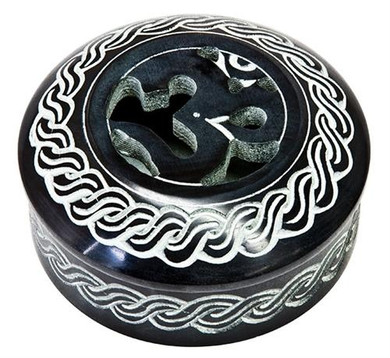 Style elytS Om with Celtic Knot Black Soapstone Box 4D, 2H