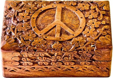Style elytS Wooden Peace Sign Carved Box 4x 6