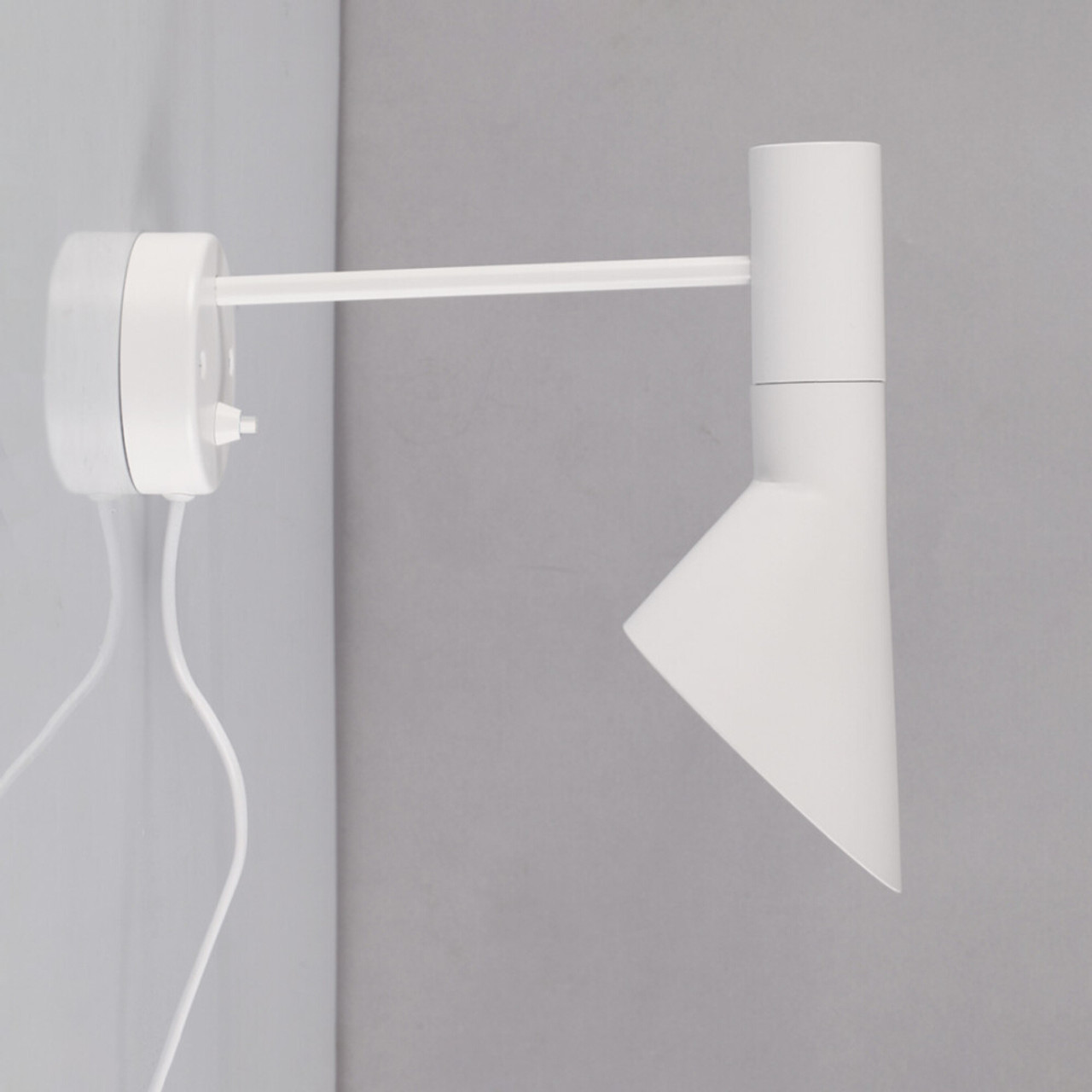 Replica Arne Jacobsen AJ White Wall Lamp with Plug Zest Lighting