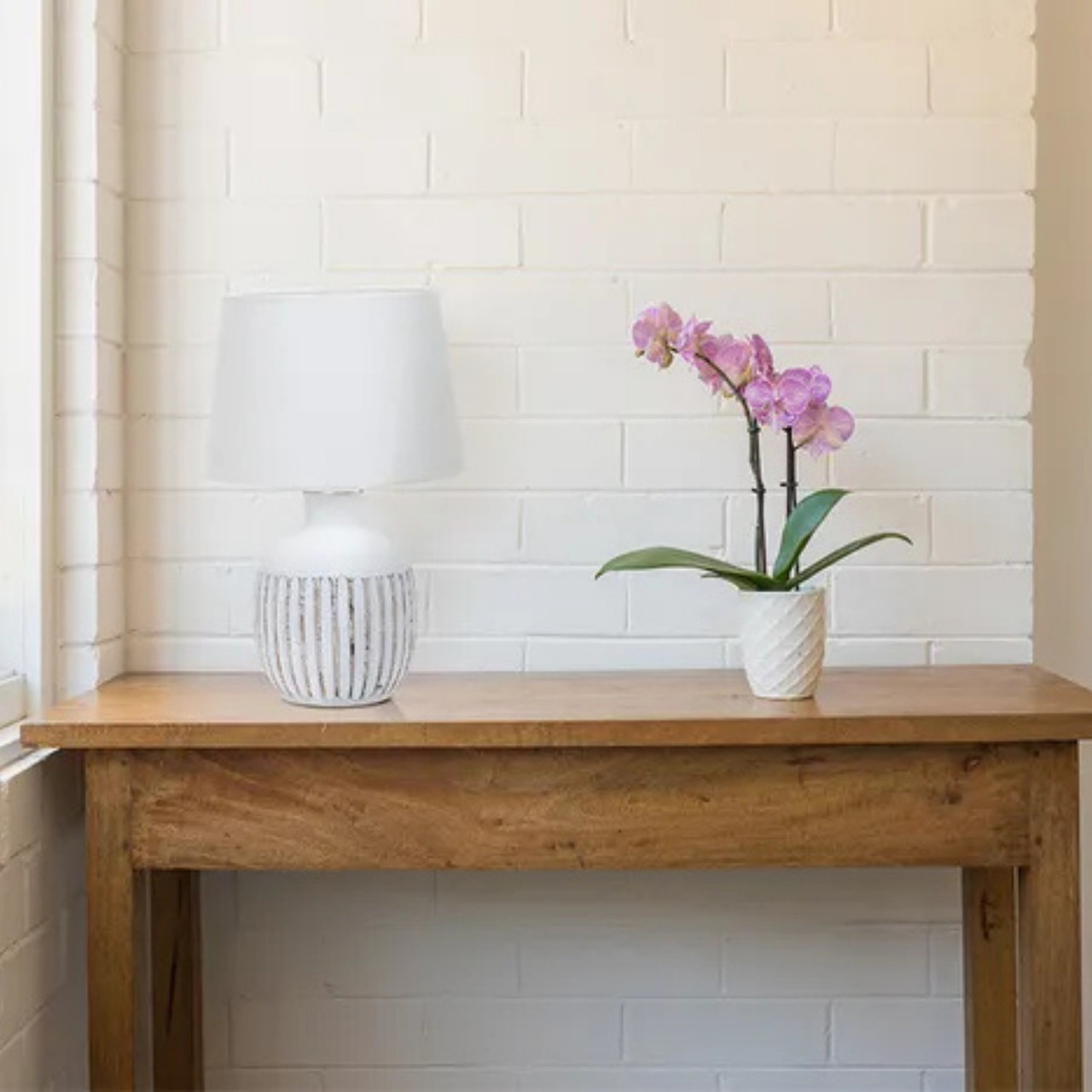Ash White Gold Metallic Ribbed Ceramic Table Lamp - Zest Lighting