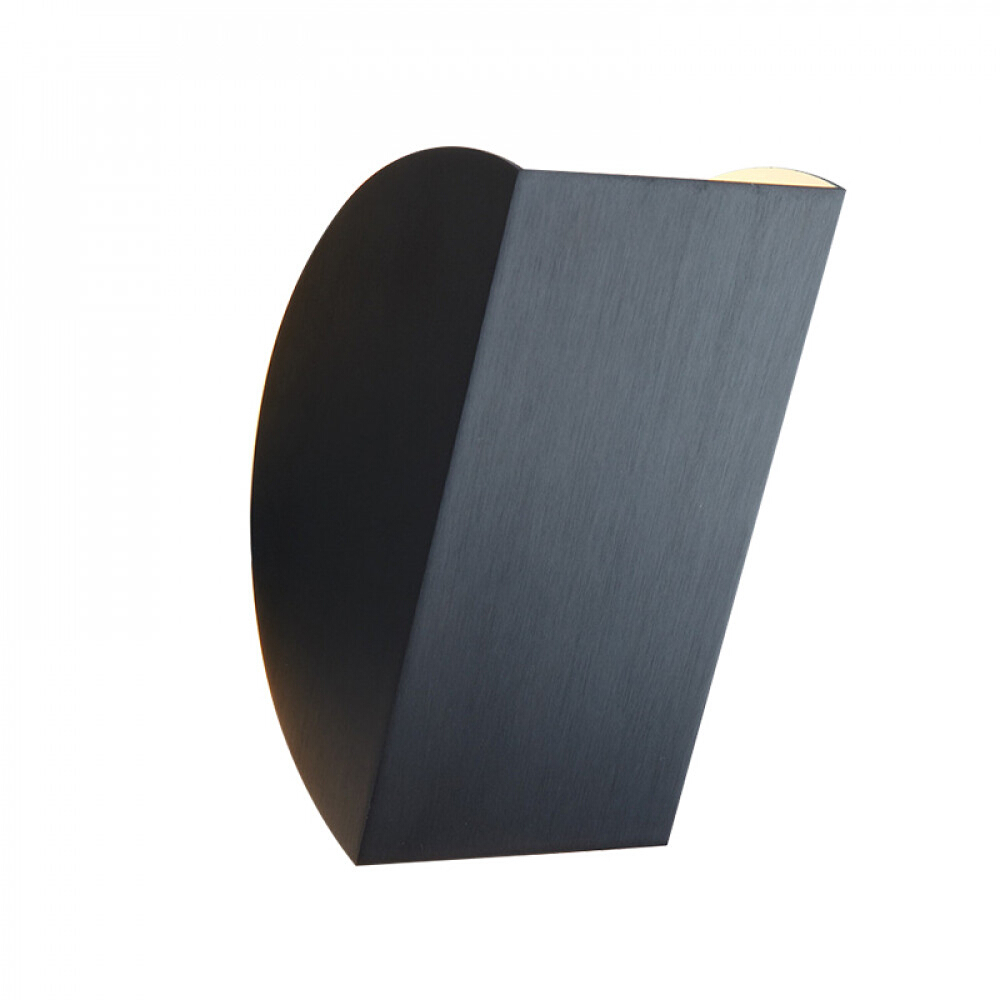 Minimalist Half-Moon Black Aluminium Wall Light