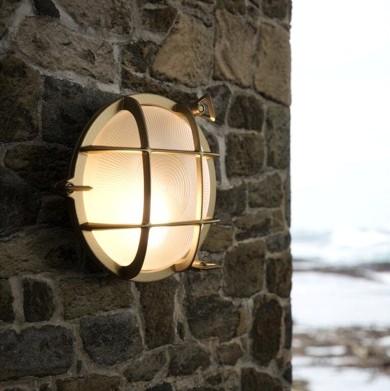 Outdoor Wall Light