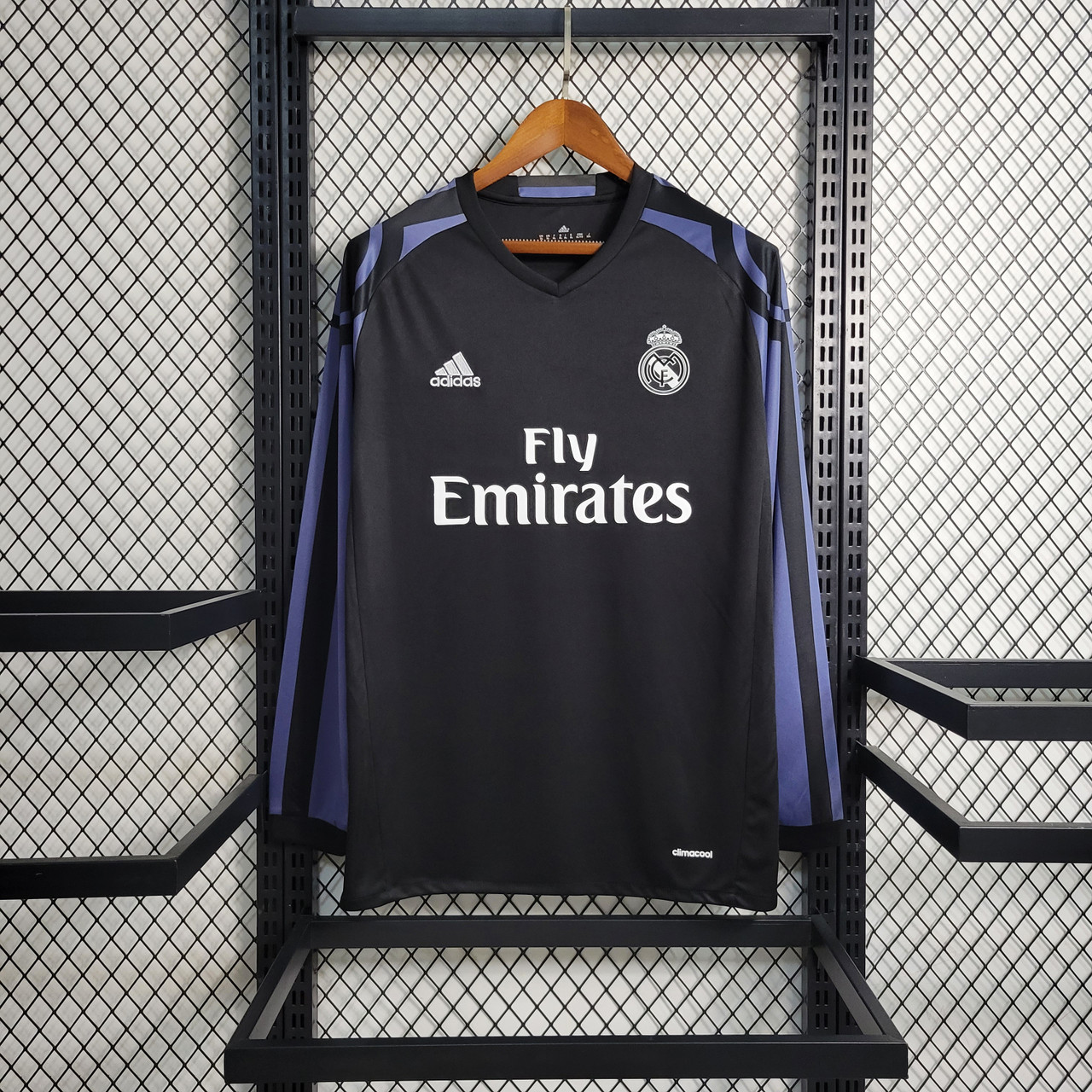 real madrid 3rd jersey