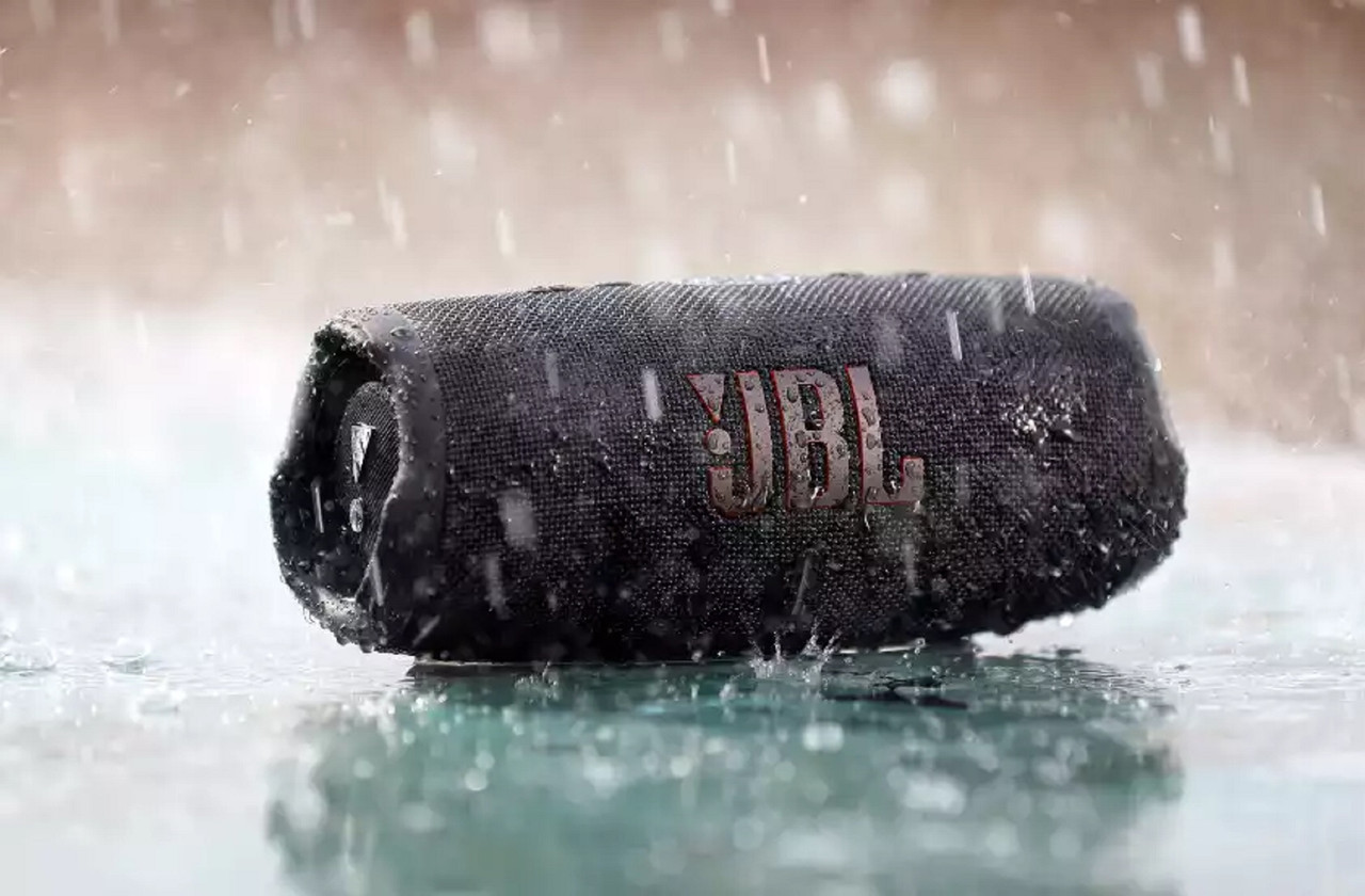JBL Charge 5 (Black) | Portable Bluetooth Speaker | Richer Sounds