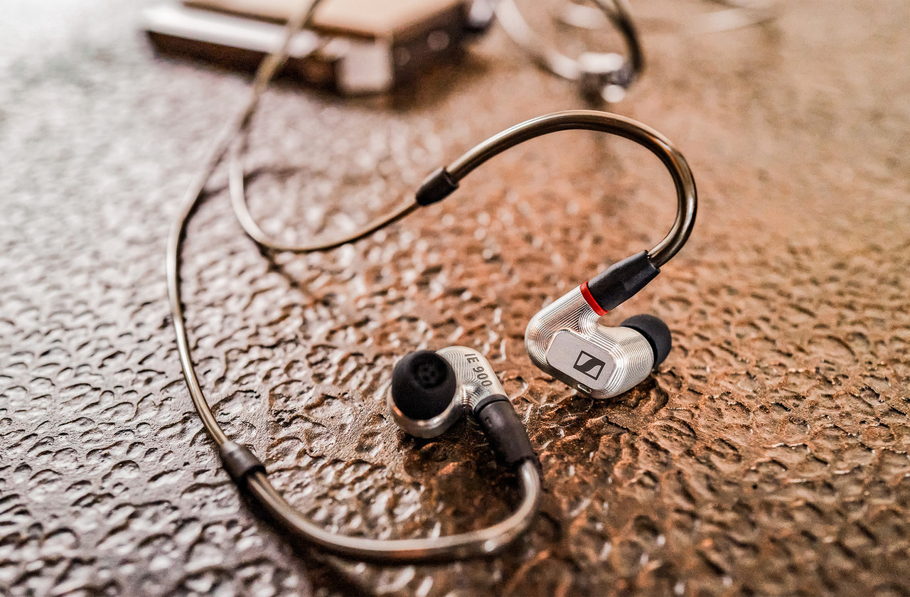 Sennheiser IE 900 (Aluminium) In Ear Headphones Richer Sounds