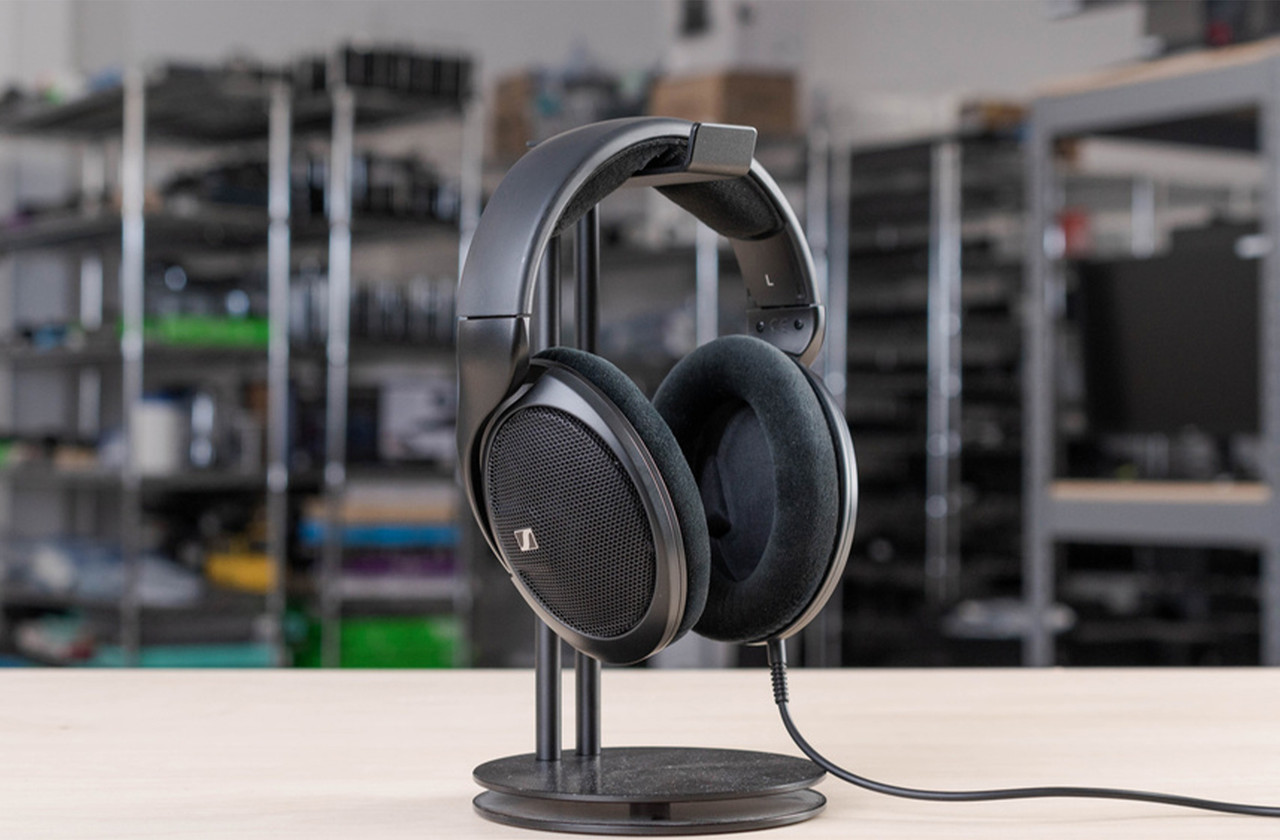 Sennheiser HD 560S (Black) | Over Ear Open Back Headphones