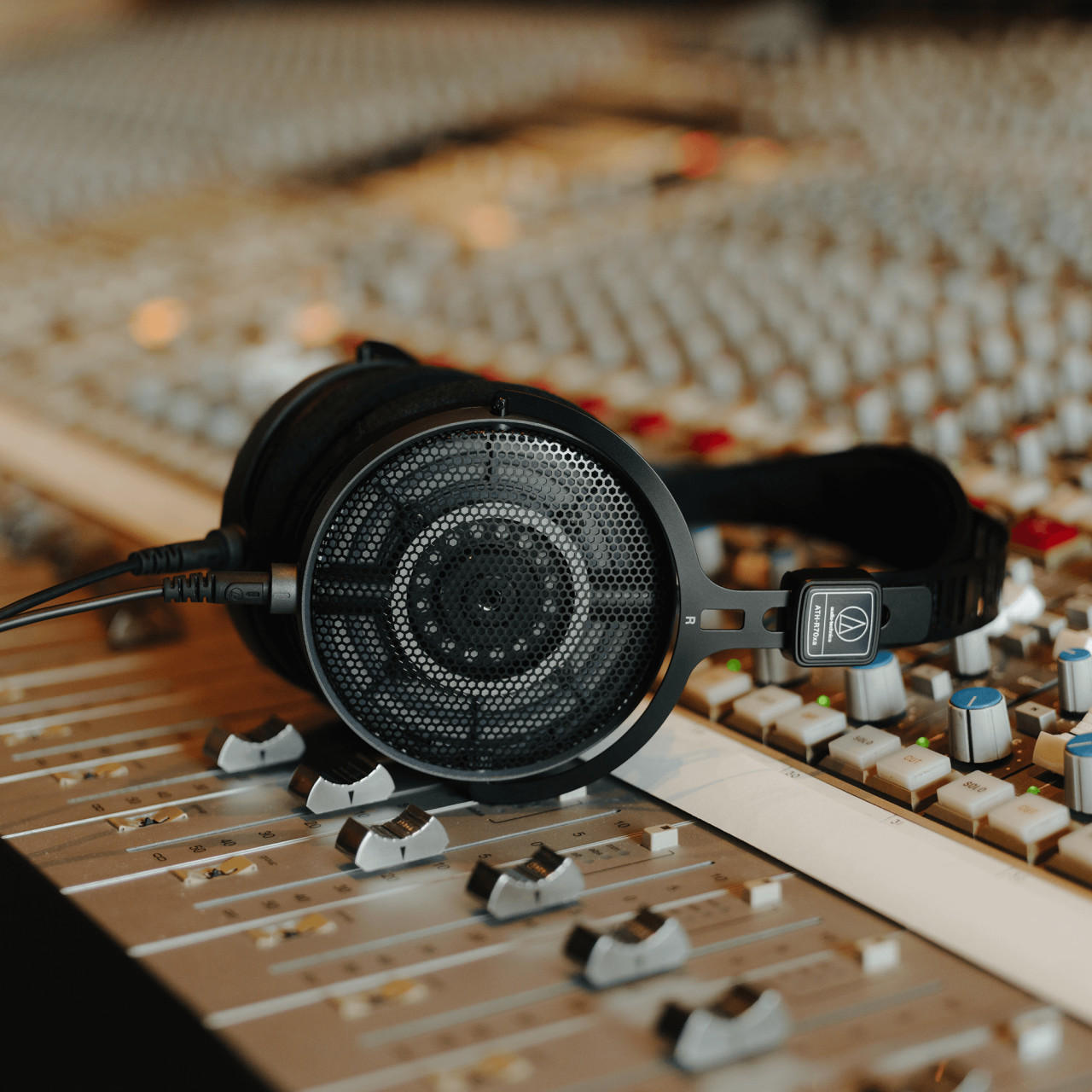 Audio-Technica ATH-R70xa (Black) | Over Ear Open Back Headphones