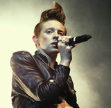 Review - Trouble in Paradise by La Roux