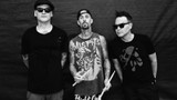 Album Review: Blink 182 - California Deluxe Edition