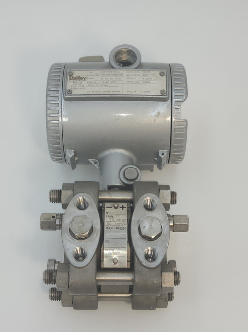 Bailey Differential Pressure Transmitter PTSDDB122BB210B - Used