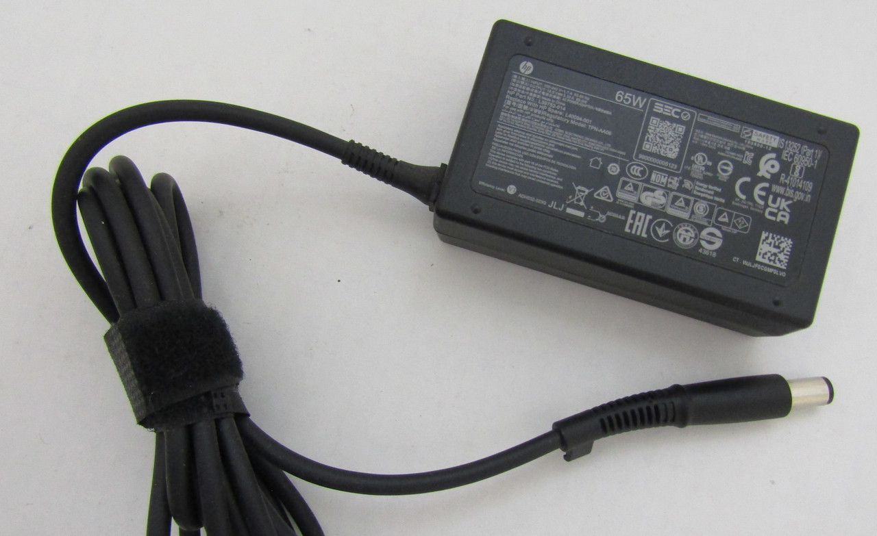 hp AC Adapter - 65W NPFC SMART 3P SC 7.4MM / L40094-001 - L39752-014