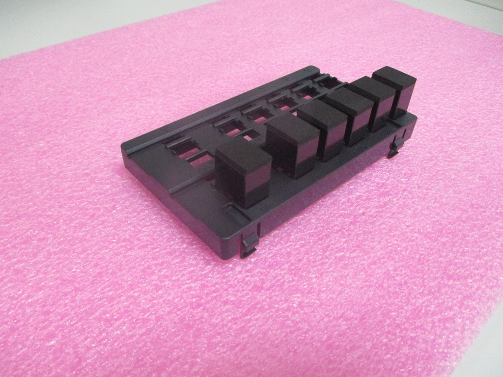 SPS-PLASTIC PNL Access PCIe Retainr Z6G5 - HP Genuine Replacement Spare Parts - N23736-001-HP