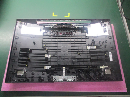 hp REARCOVER with ANTENNA JTB ORIG,CARMotherboard24 - M90889-001
