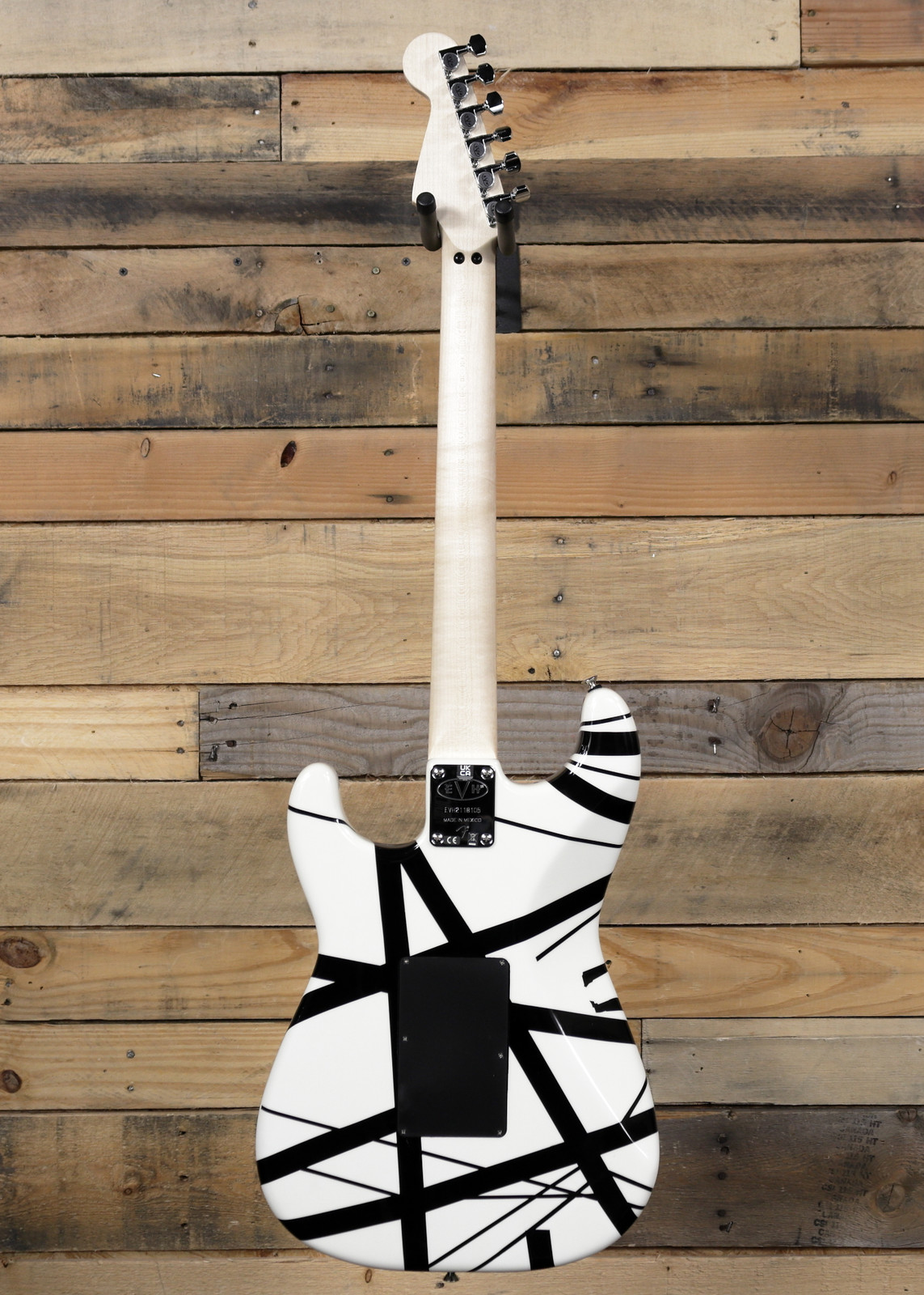 EVH black and white stripe自作ギター EVH Black and White Stripe 自作ギターレリックカスタム カテゴリー