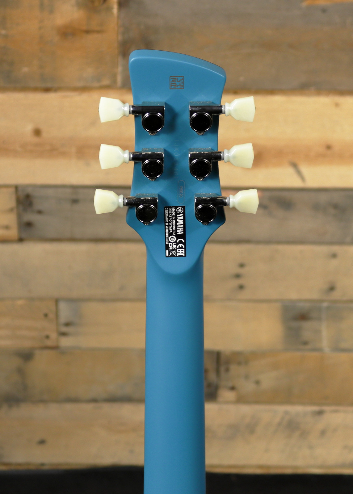 Yamaha RSE20 Revstar Element Electric Guitar Swift Blue