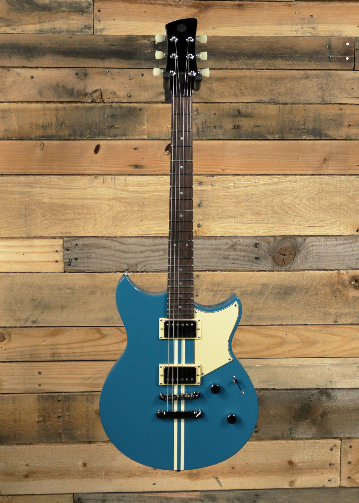 Yamaha RSE20 Revstar Element Electric Guitar Swift Blue