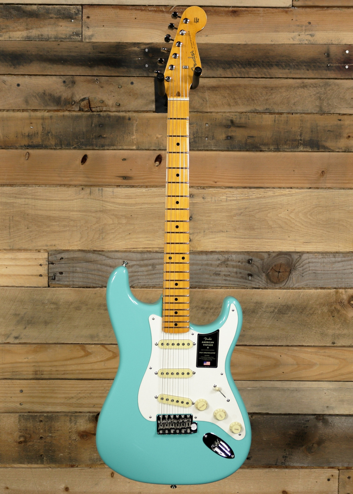 Fender American Vintage II 1957 Stratocaster 2-Color Sunburst w/ Case