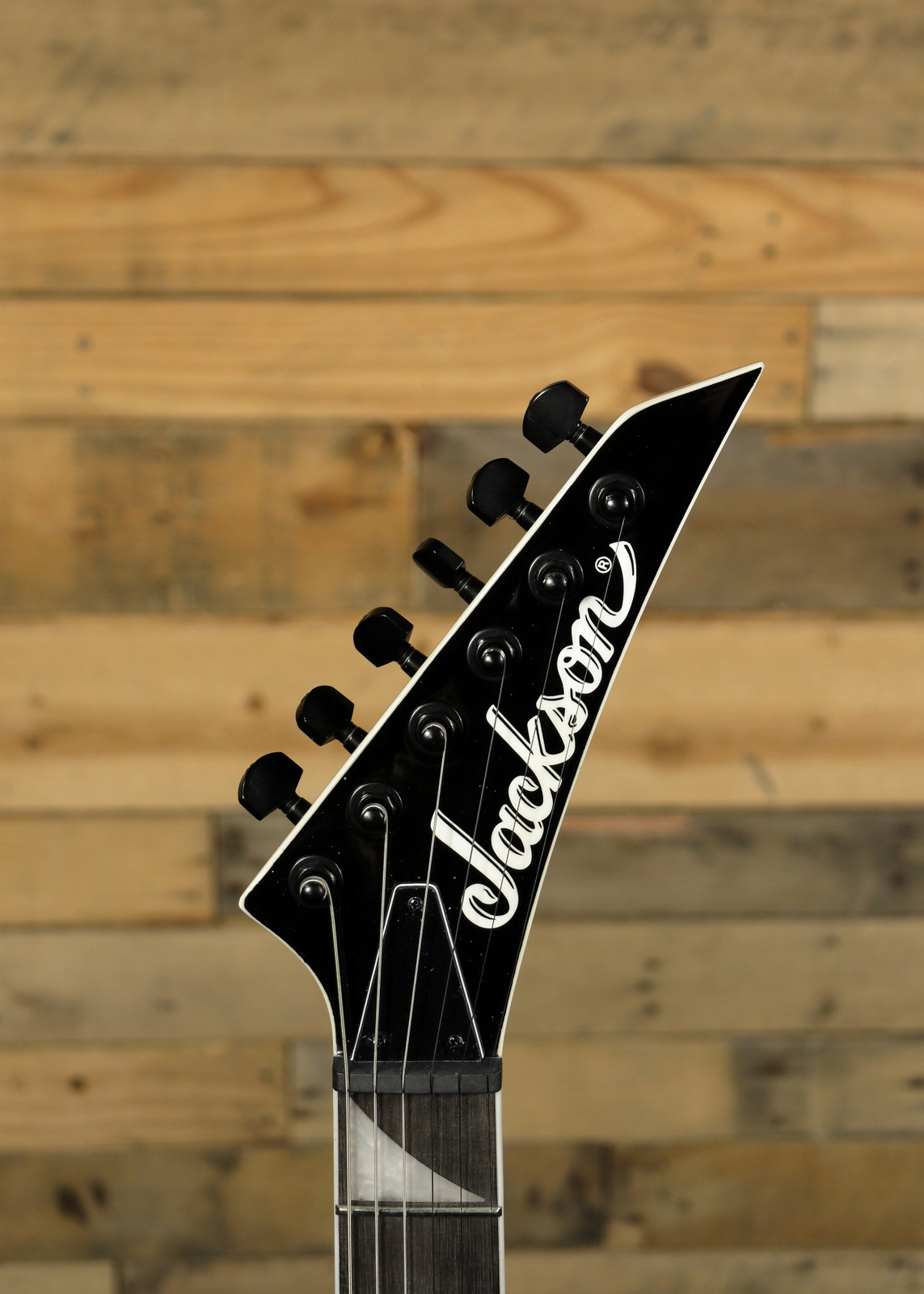 Jackson JS Series Dinky Arch Top JS32Q DKA HT Transparent Green Burst