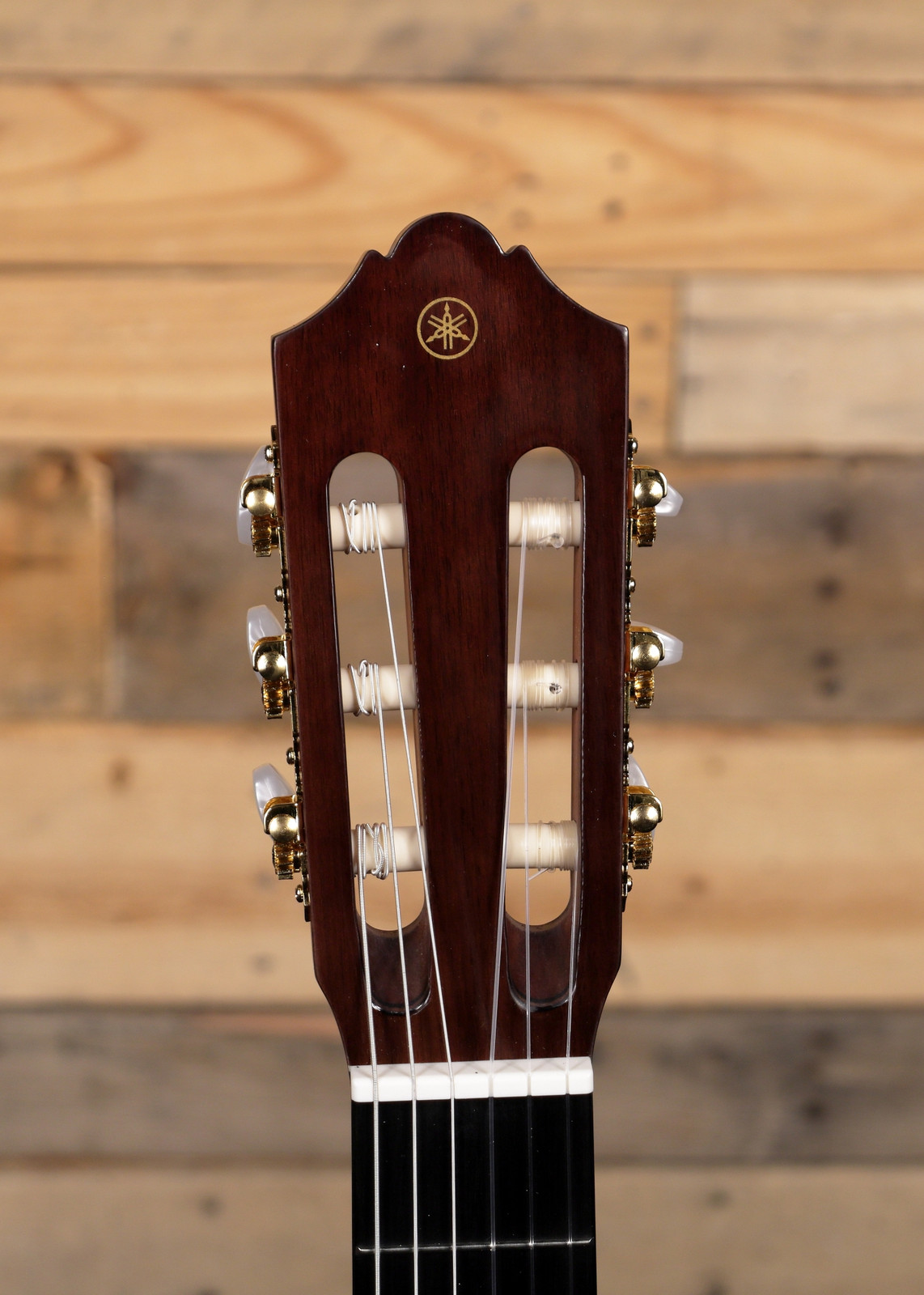 Yamaha CG182C Classical Acoustic Guitar Natural