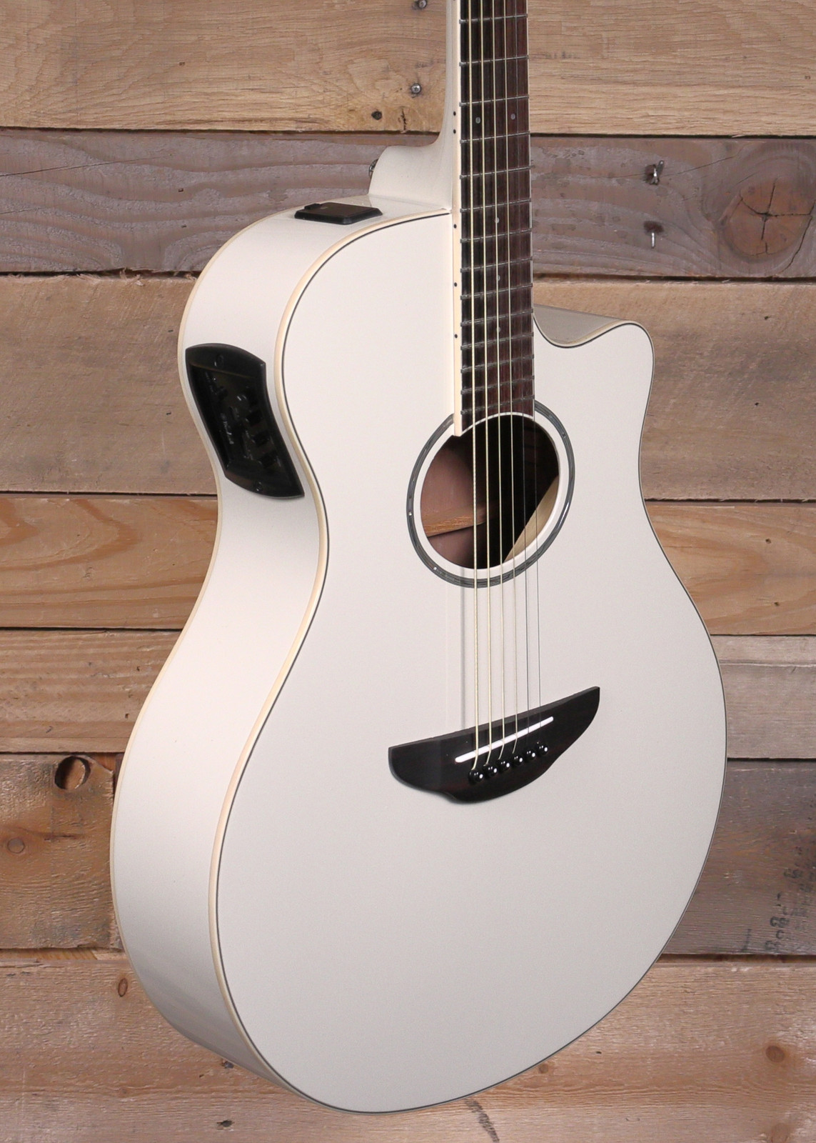 Yamaha APX600 Thinline Acoustic/Electric Guitar Vintage White