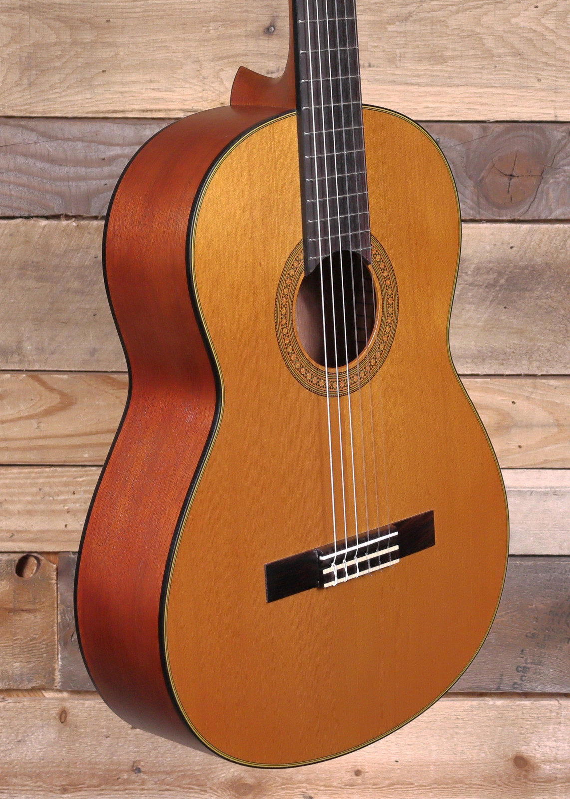 Yamaha CG122MCH Classical Acoustic Guitar Natural