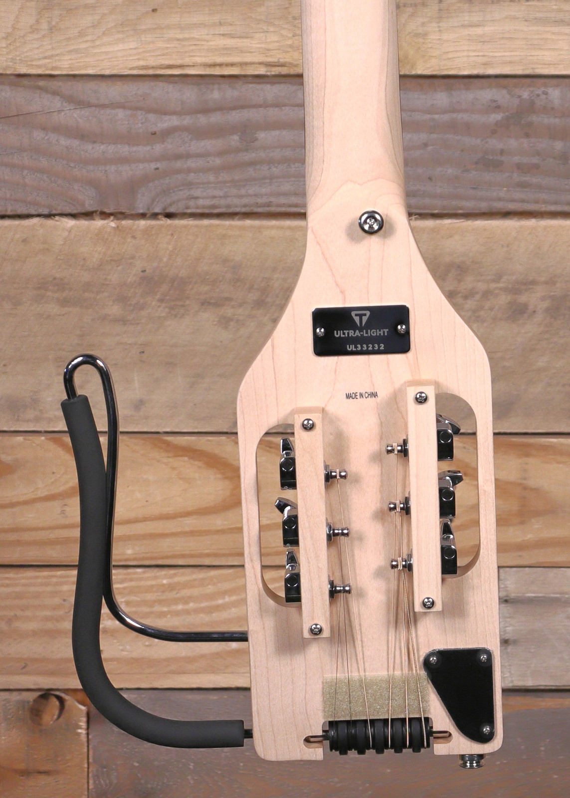 Traveler Ultra-Light Acoustic/Electric Guitar Maple w/ Gigbag