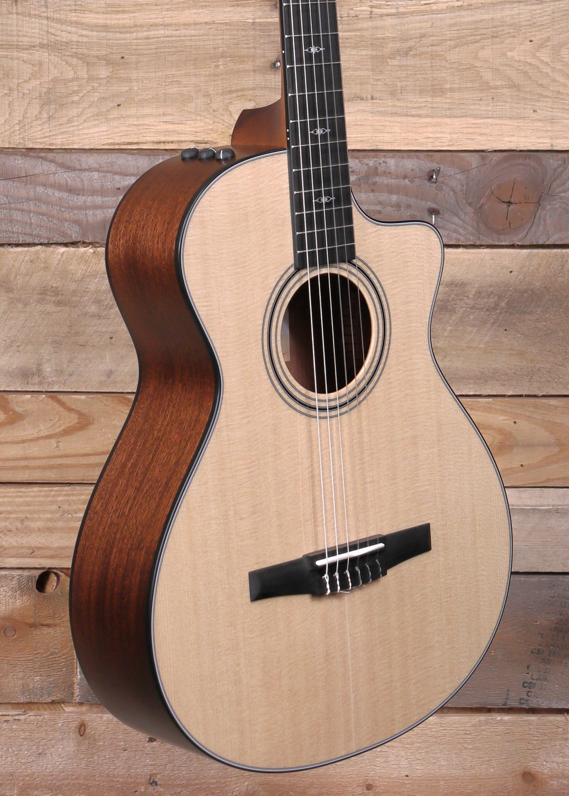 Taylor 312ce-N Nylon Acoustic/Electric Guitar Natural w/ Case