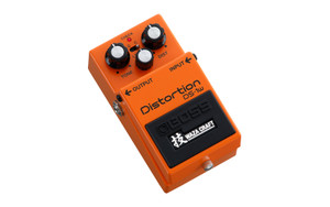 Boss Waza Craft DS-1W Distortion Effects Pedal Boss Waza Craft DS-1W Distortion Effects Pedal