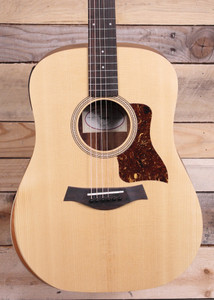 Taylor Academy 10e LTD Koa Acoustic/Electric Guitar Natural w/ Gigbag