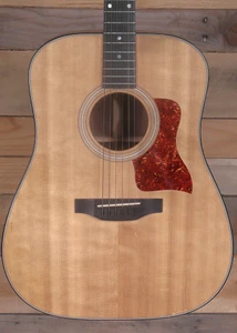 Taylor 420-R Acoustic Guitar Natural w/ Case "Excellent Condition"