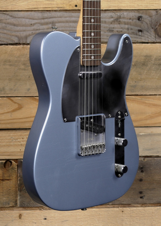 Fender  Chrissie Hynde Telecaster Electric Guitar Ice Blue Metallic w/ Case