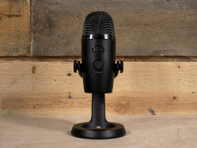 Blue Microphones Yeti Nano Multi-Pattern USB Condenser Microphone Black "Excellent Condition"