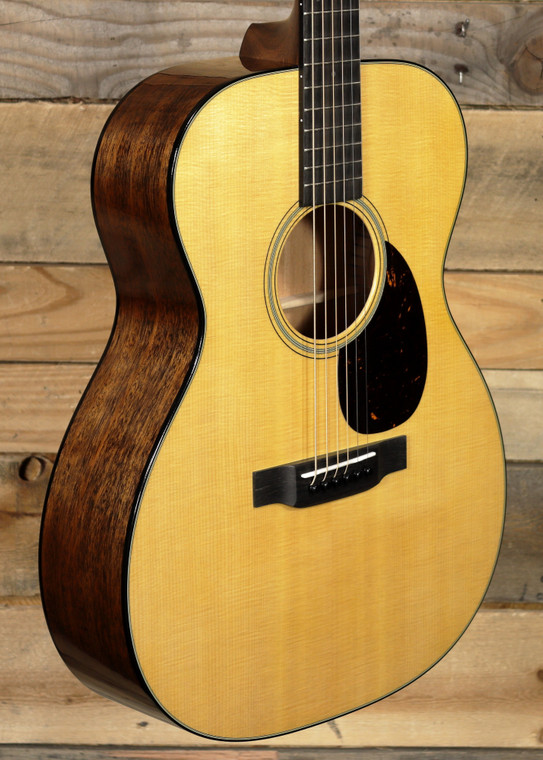 Martin Custom OM-18 Acoustic Guitar Natural w/ Case