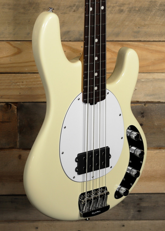 Music Man StingRay Special Bass Buttercream w/ Case