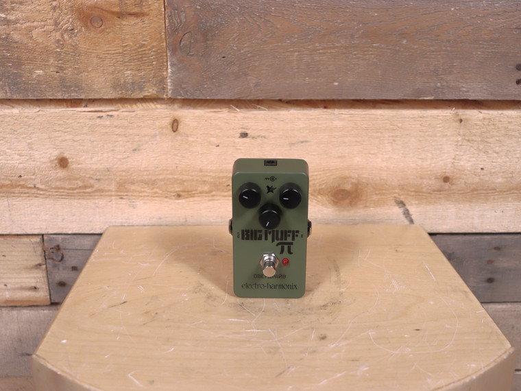 Electro-Harmonix Green Russian Big Muff Pi Effects Pedal "Excellent Condition"