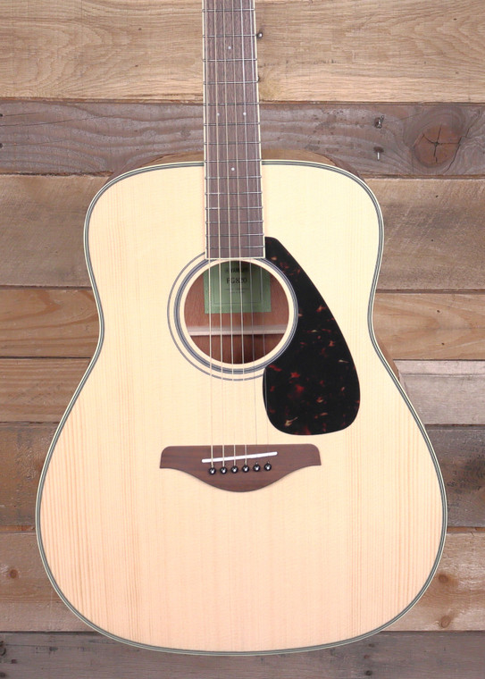 Yamaha FG820 Acoustic Guitar  Natural