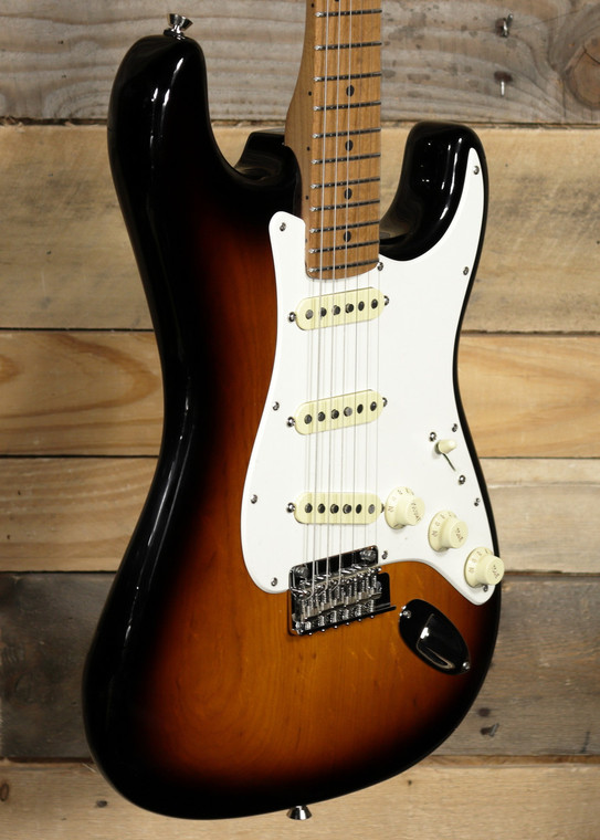 Fender DE American Professional II Stratocaster Electric Guitar 2-Color Sunburst w/ Case "Mint Condition"