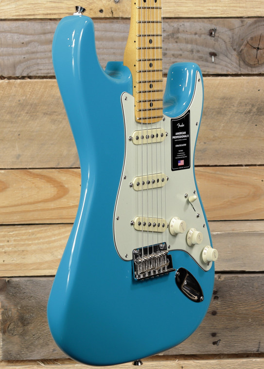 Fender  American Professional II Stratocaster Electric Guitar Miami Blue w/ Case & Maple Fretboard "Mint Condition"