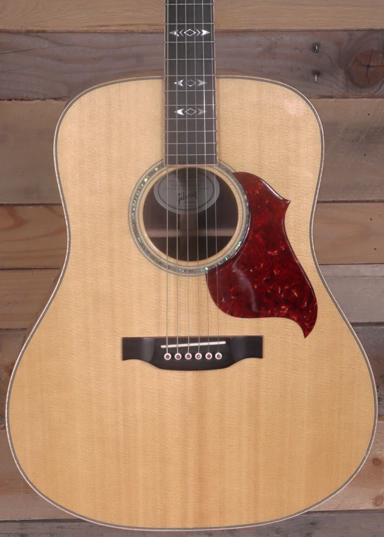 Gibson Songwriter Deluxe Standard Acoustic/Electric Guitar Natural w/ Case "Good Condition"