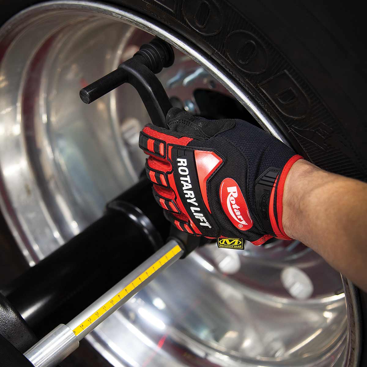 R544 Plus Truck Wheel Balancer