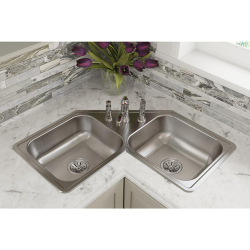 Elkay Dayton Stainless Steel 31-7/8" x 31-7/8" x 7", 3-Hole Equal Double Bowl Corner Sink