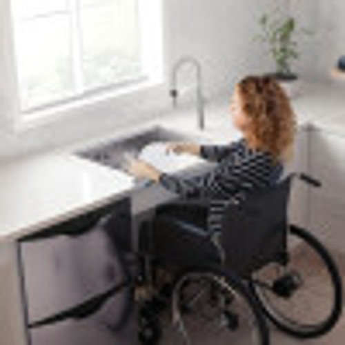 Blanco 443047: Quatrus R0 Medium Single Bowl ADA Sink